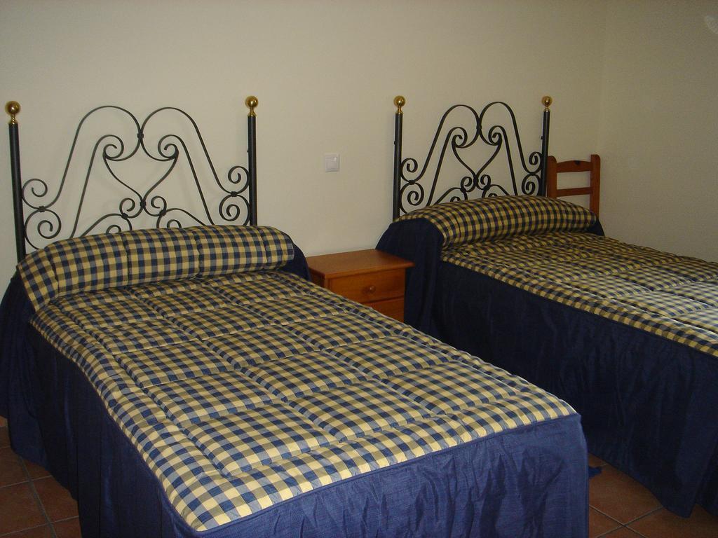 Apartamentos Serrano Ribatajada Exteriér fotografie